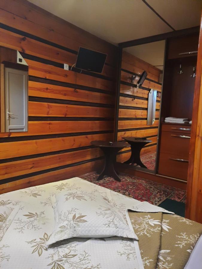 Kitech Guest House Odessa Eksteriør bilde